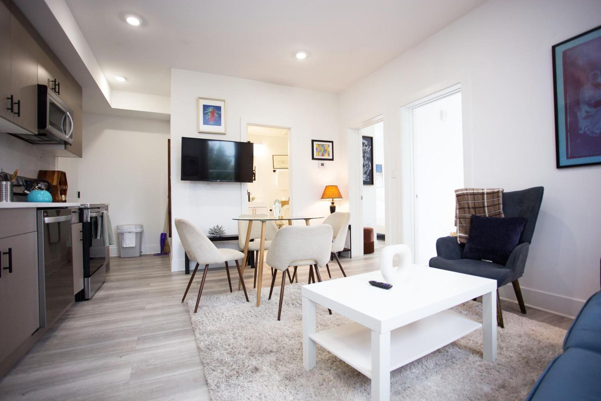 It'S A Corner Unit With Cool City Skyline Views! Washington Extérieur photo